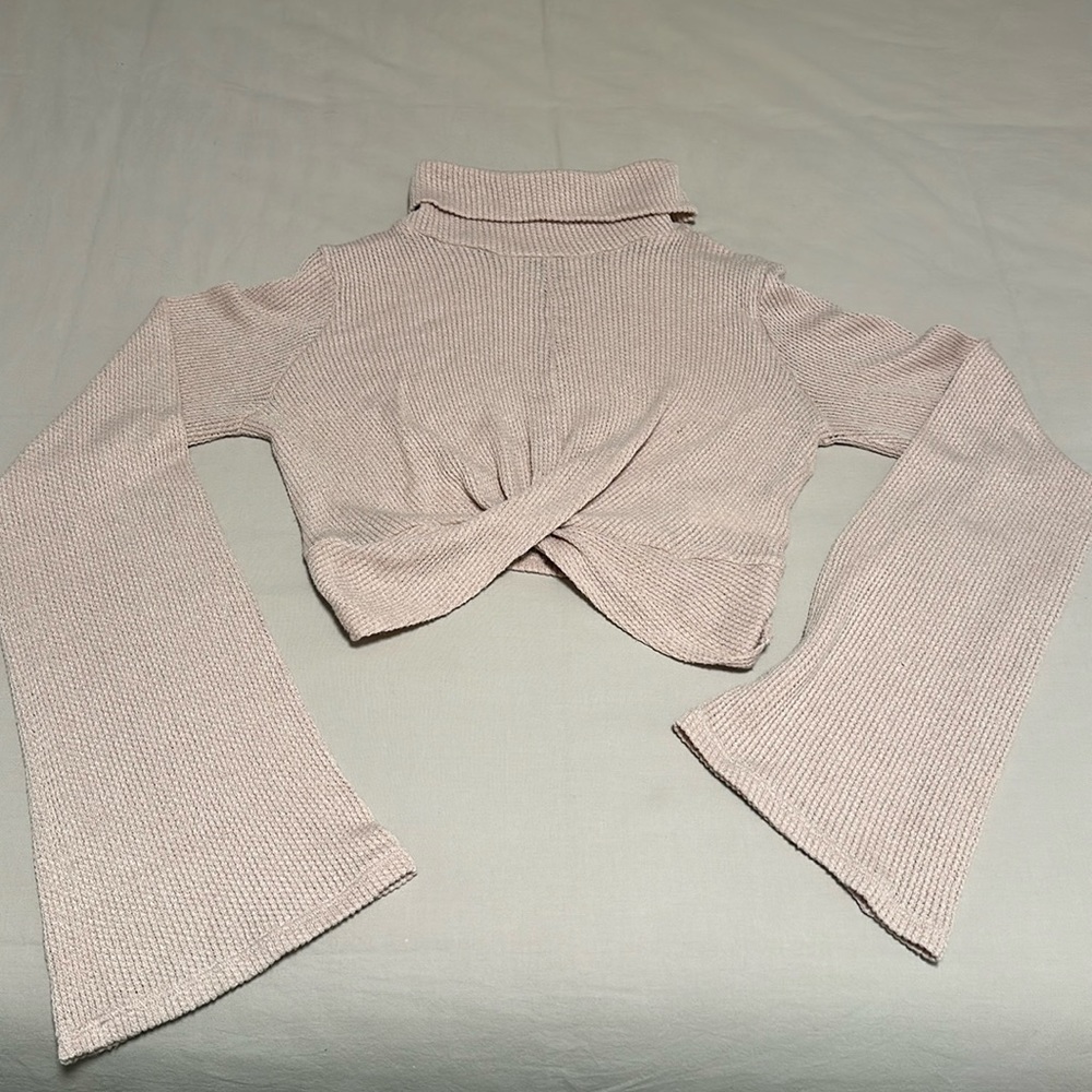 Cropped Knit Baby Pink Turtleneck